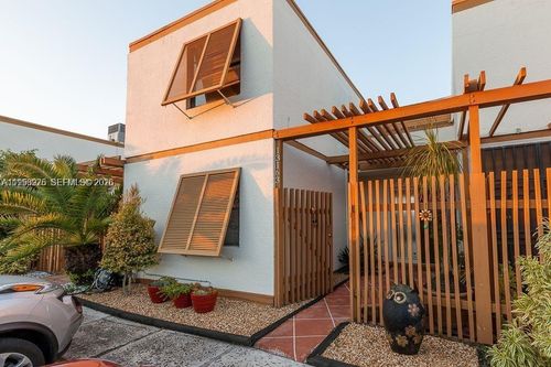 13163-13163 Sw 15th Ln, Miami, FL, 33184-2008 | Card Image