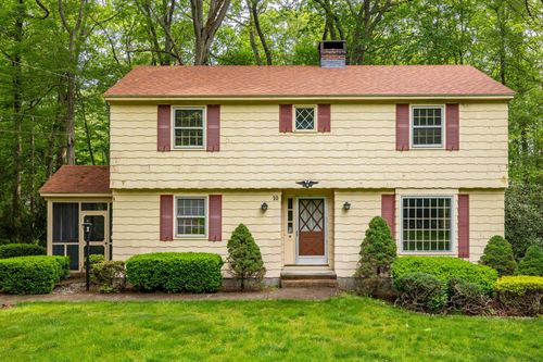 10 Laurel Glen Dr, East Hampton, CT, 06424-1011 | Card Image