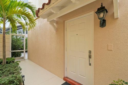 18 Tall Oaks Cir, Tequesta, FL, 33469-2713 | Card Image