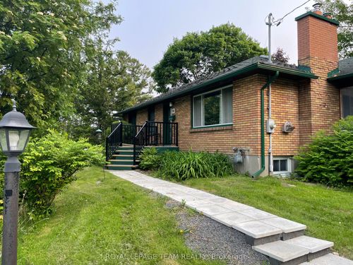16 Brook Lane, Nepean, ON, K2G1R9 | Card Image