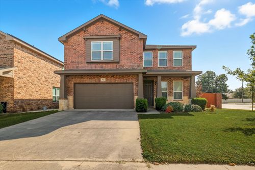 913 Bloomfield Dr, Grand Prairie, TX, 75052-0002 | Card Image