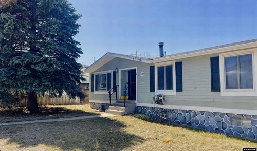 210 N 9th St, Douglas, WY, 82633-2421 | Card Image