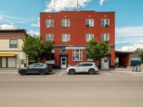 7719 17 Ave, Coleman, AB, T0K0M0 | Card Image