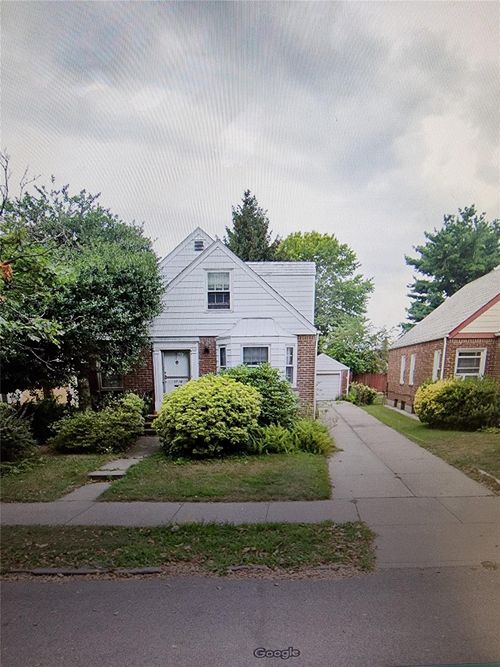 67 147 Street Street, New York, NY, 11367 | Card Image