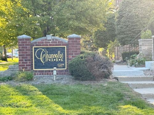 1493 Silverbrook Ridge Dr, Walled Lake, MI, 48390-2153 | Card Image