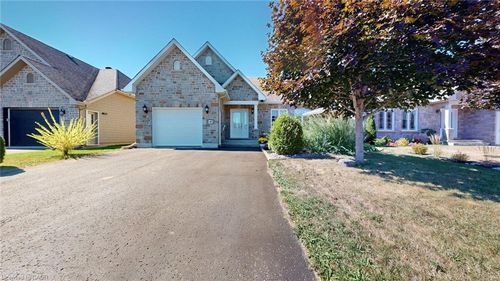 645 Pl Des Epinettes, Casselman, ON, K0A1M0 | Card Image