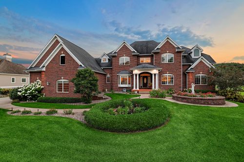 3312 Augusta Ln, Onalaska, WI, 54650-8595 | Card Image