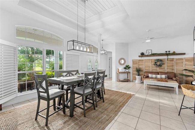 1576 Kingsdown Drive, House other with 5 bedrooms, 3 bathrooms and null parking in Sarasota FL | Image 6