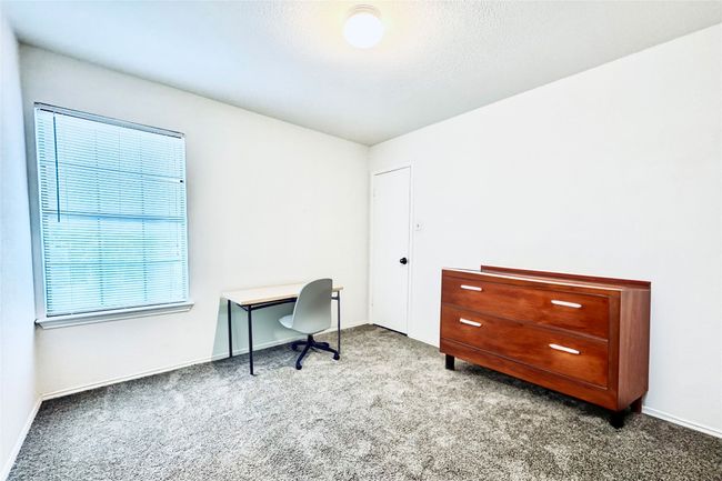 Office space with carpet flooring and baseboards | Image 24