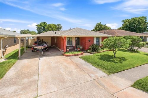 1721 N Bengal Rd, Metairie, LA, 70003-5762 | Card Image