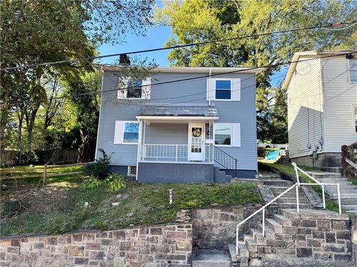 532 Elm St, Slippery Rock, PA, 16057-1531 | Card Image