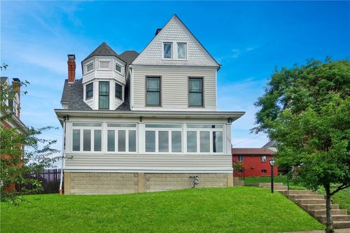 537 E Chestnut St, Washington, PA, 15301-3544 | Card Image