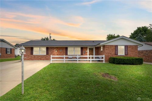 1568 Cheyenne Dr, Xenia, OH, 45385-4304 | Card Image
