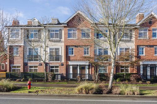 56-20738 84 Ave, Langley, BC, V2Y0J6 | Card Image