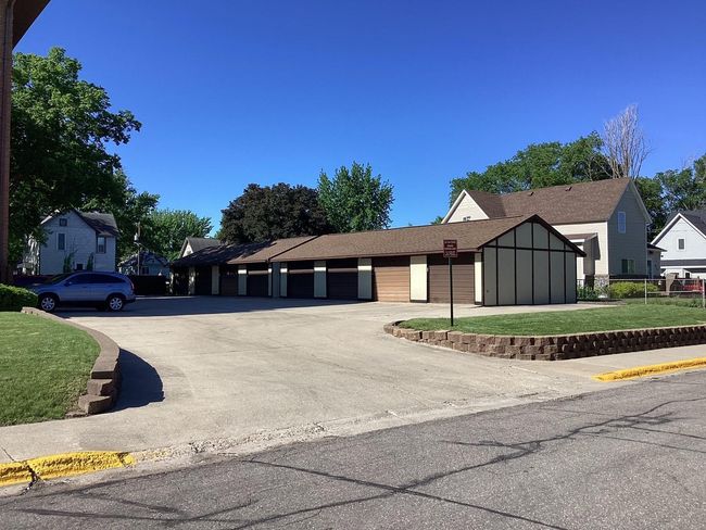 913 Abbott St | Image 12