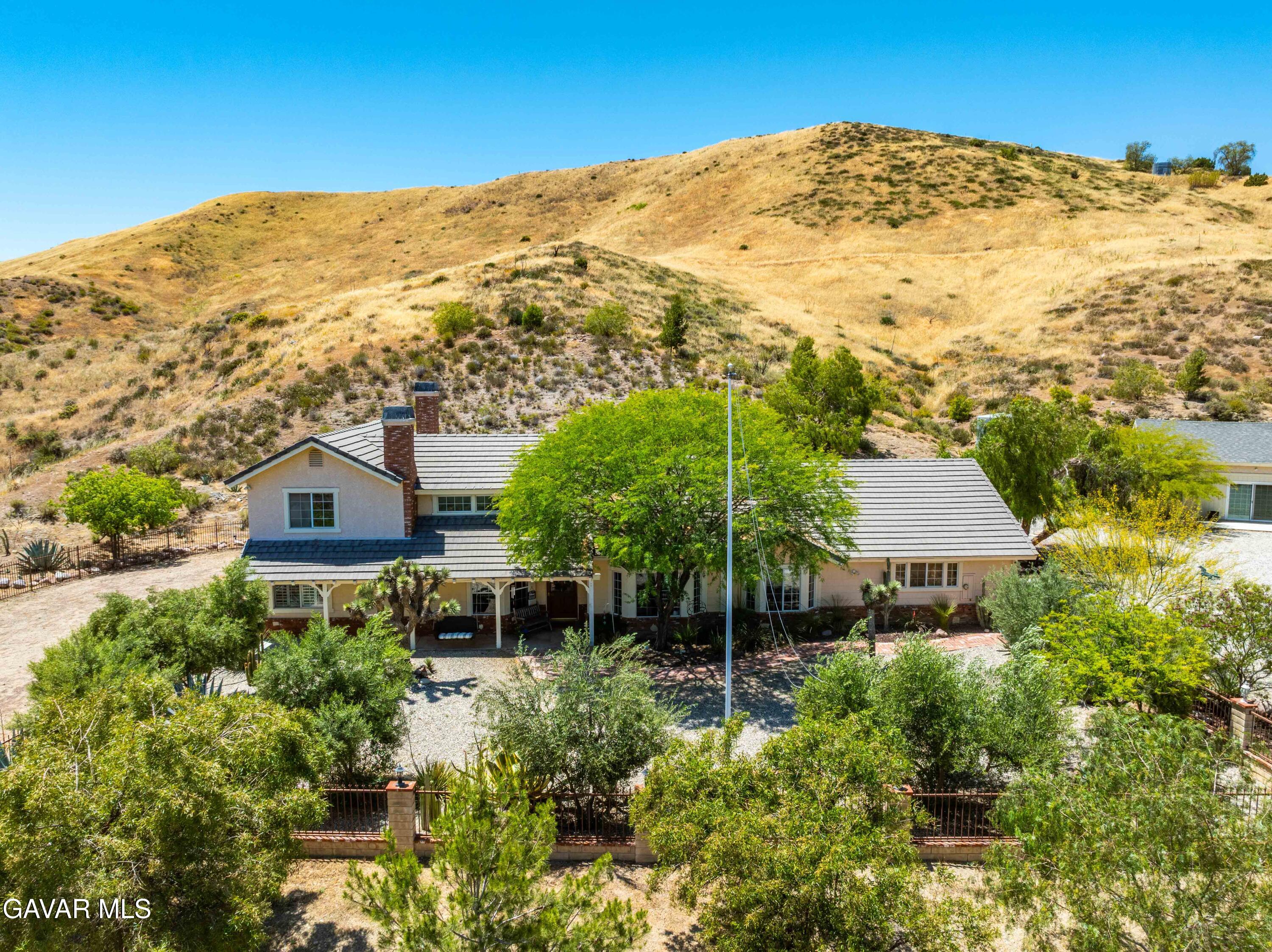 Residential in Agua Dulce 3