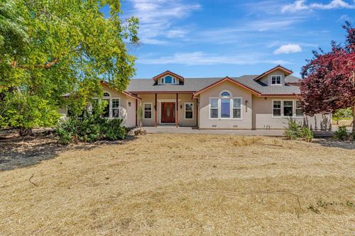 3025 Godfrey Ave, Gilroy, CA, 95020 | Card Image