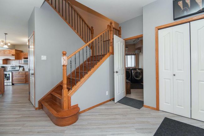 64 Kensington Close, Home with 5 bedrooms, 3 bathrooms and 3 parking in Red Deer AB | Image 3