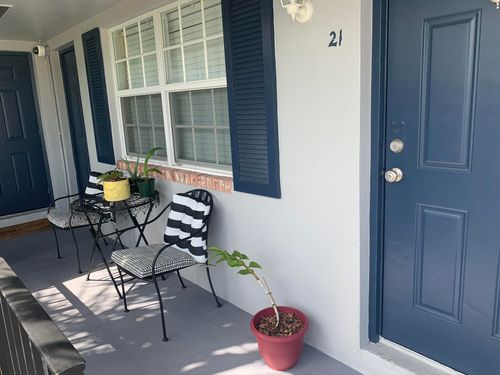 21-2701 Middle River Dr, Fort Lauderdale, FL, 33306-1450 | Card Image
