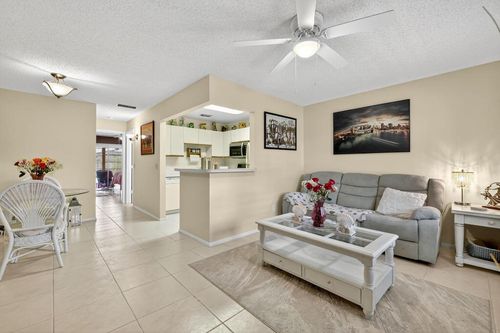 apt-204-23 Lake Vista Trl, Port St. Lucie, FL, 34952-6353 | Card Image