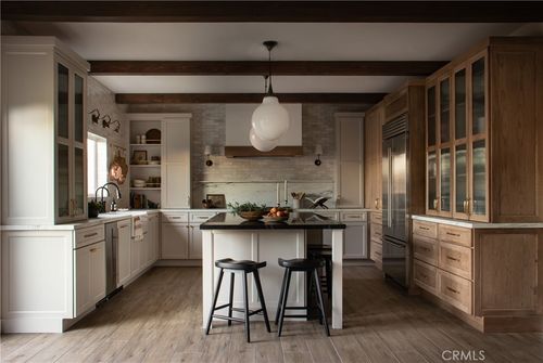 11375 Brewer Dr, Beaumont, CA, 92223-6268 | Card Image