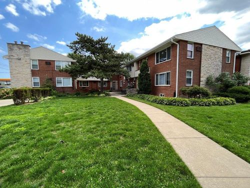 apt-5-1535 Bonnie Brae Pl, River Forest, IL, 60305-1238 | Card Image