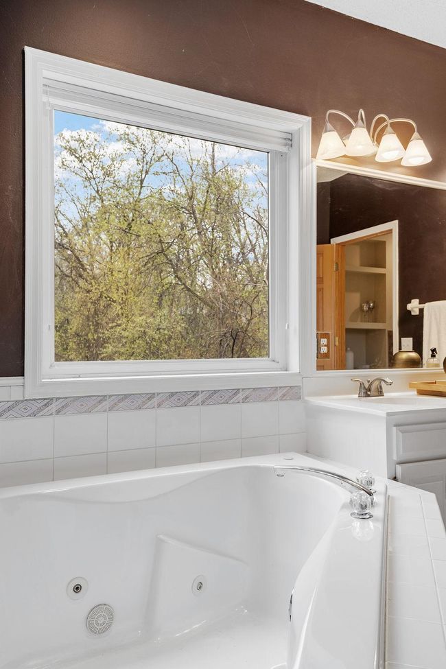 1100 Bent Tree Hills Dr, House other with 4 bedrooms, 3 bathrooms and null parking in New Brighton MN | Image 44