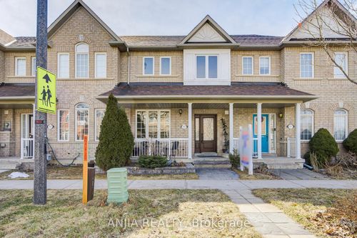 2033 Bur Oak Ave, Markham, ON, L6E1X3 | Card Image