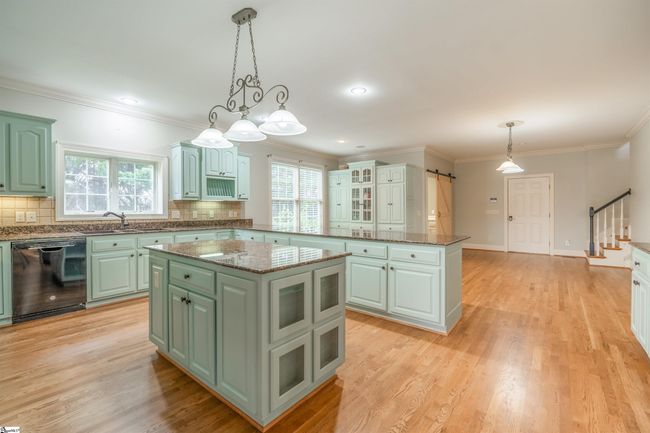 323 Waters Rd, House other with 5 bedrooms, 5 bathrooms and 2 parking in Taylors SC | Image 16