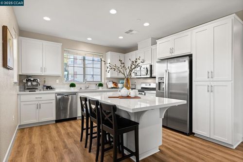101 Laurel Knoll Dr, Martinez, CA, 94553-3928 | Card Image
