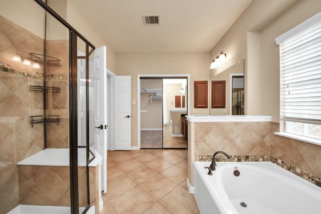18006 E Williams Bend Dr, House other with 4 bedrooms, 4 bathrooms and 2 parking in Cypress TX | Image 36