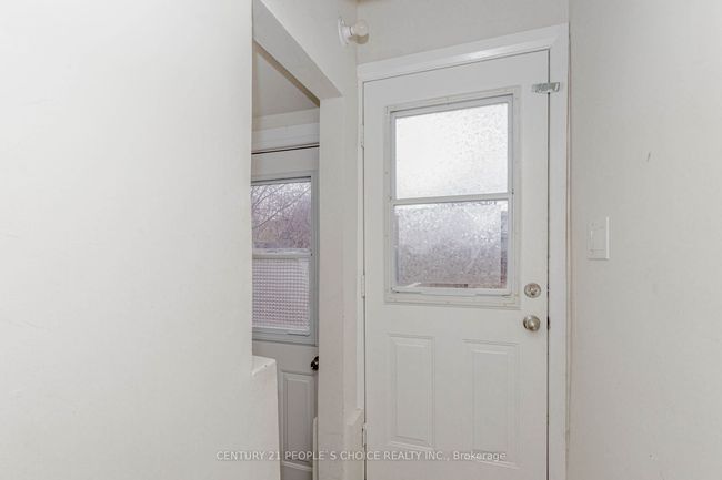 22 Rogers Rd, House other with 4 bedrooms, 2 bathrooms and 4 parking in Brampton ON | Image 36