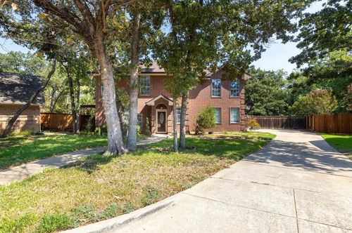 5501 Bradley Ct, Arlington, TX, 76017-3026 | Card Image