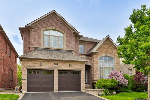 3260 Ribble Cres, Oakville, ON, L6M0B1 | Card Image