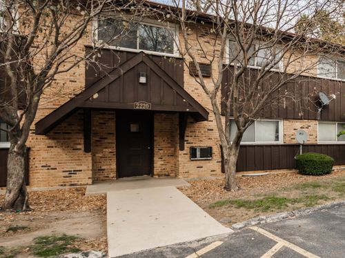 6-2220 Arbor Cir, Downers Grove, IL, 60515-2510 | Card Image