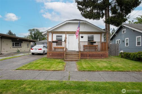 1404 S 2nd St, Mount Vernon, WA, 98273-4806 | Card Image