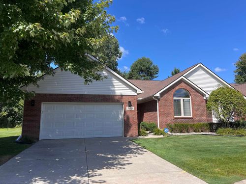 785 Snowbird Cir W, Saint Clair, MI, 48079-5593 | Card Image
