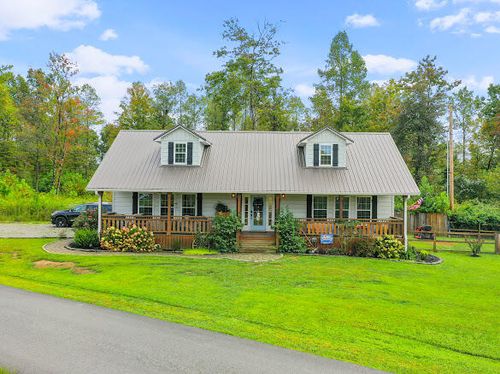 882 Begley Rd S, Mckee, KY, 40447-7145 | Card Image
