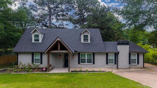 28 Arcadia Cir, Bryant, AR, 72022-3102 | Card Image