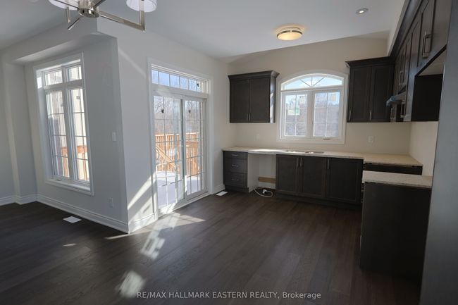 35 Coldbrook Dr, House other with 4 bedrooms, 3 bathrooms and 2 parking in Millbrook ON | Image 7