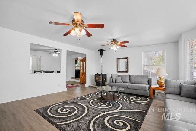 223 W Boulevard, House other with 6 bedrooms, 2 bathrooms and null parking in New Plymouth ID | Image 8