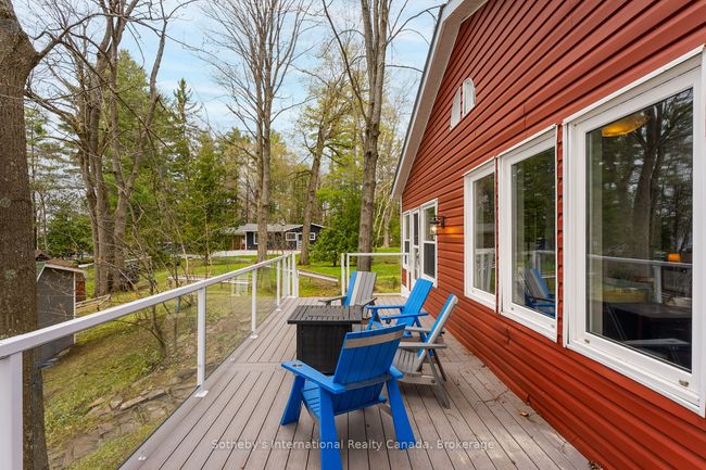 1658 Peninsula Point Rd, House other with 3 bedrooms, 2 bathrooms and 10 parking in Severn Bridge ON | Image 4