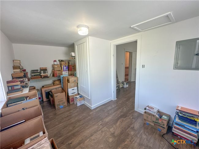 205 Hubbard Street, House other with 5 bedrooms, 3 bathrooms and null parking in Yoakum TX | Image 41