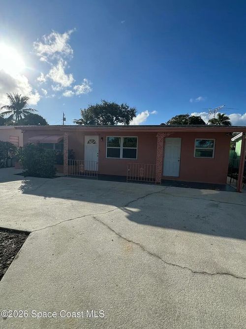 612 Minnesota St, Lantana, FL, 33462-2702 | Card Image