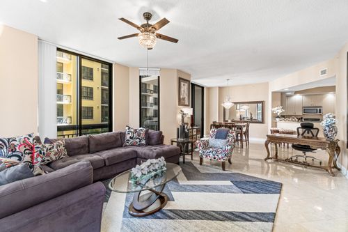 715-701 S Olive Ave, West Palm Beach, FL, 33401-6104 | Card Image