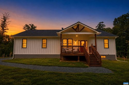 3230 Polecat Creek Ln, SCOTTSVILLE, VA, 24590-7801 | Card Image