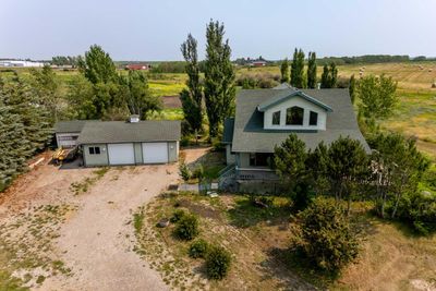 225046 Range Road 282, House detached with 4 bedrooms, 2 bathrooms and 10 parking in Rocky View County AB | Image 2