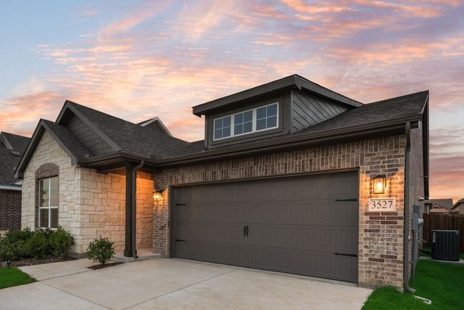 3527 Columbus St, House other with 4 bedrooms, 2 bathrooms and null parking in Gainesville TX | Image 4