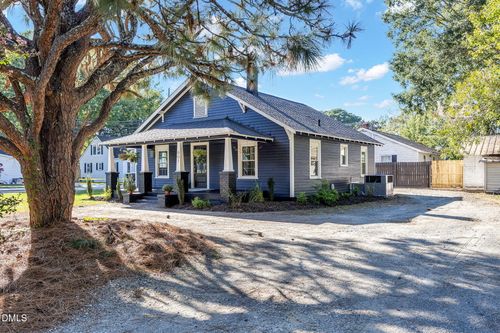 601 N Webb St, Selma, NC, 27576-2659 | Card Image