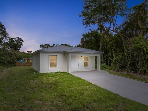 4866 33rd Ave, Vero Beach, FL, 32967-1230 | Card Image